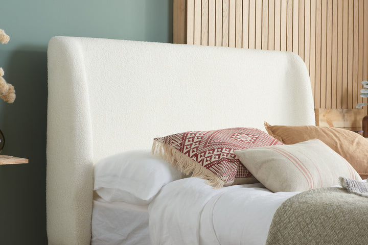 Halfden Ottoman