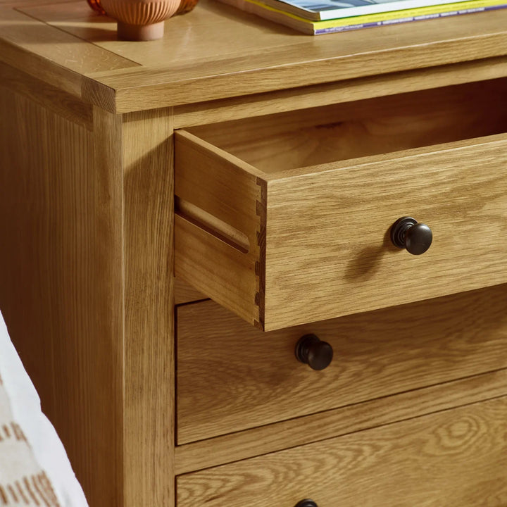 Marlborough Oak 4+2 Drawer Chest