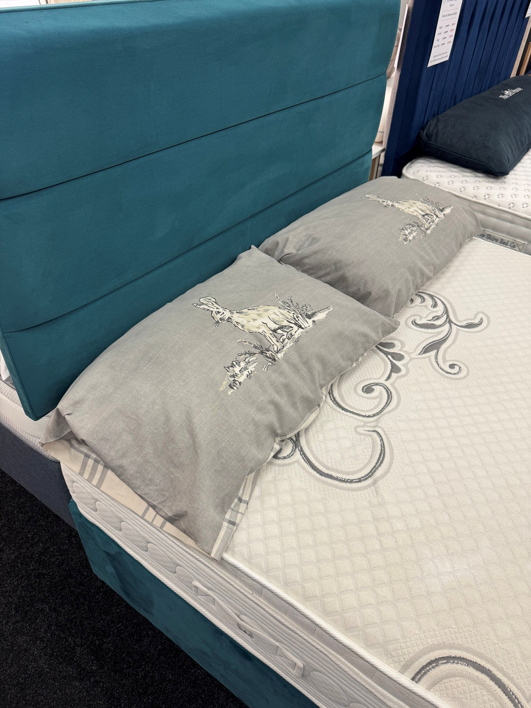 Mulberry 2000 Divan Set - CLEARANCE